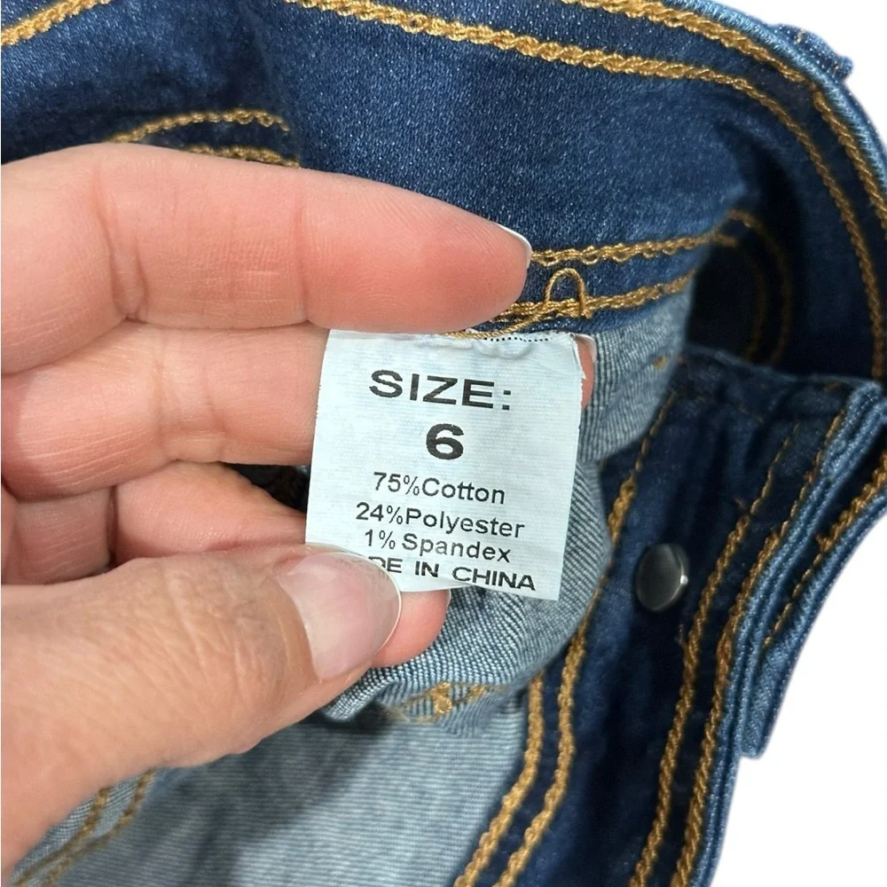 NWT Women’s Wide Leg Denim‎ Jeans – Medium Wash – Size 6